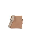 Bolso bandolera Myrtha Maxi Log de piel granulada color nude - 19x22x6 cm