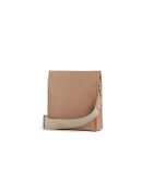 Bolso bandolera Myrtha Maxi Log de piel granulada color nude - 19x22x6 cm