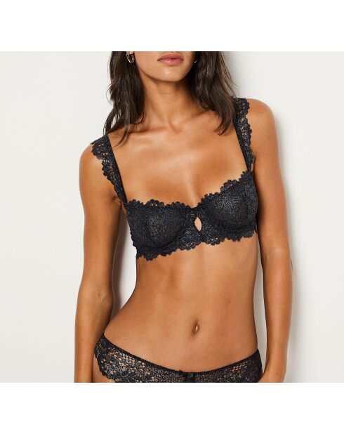 No. 9 Success zwarte beha met beugel