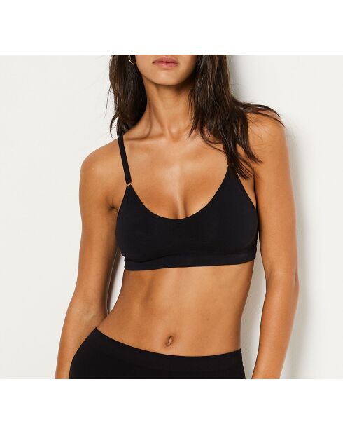 Schwarzer, mandelfarbener, abnehmbarer BH ohne Bügel