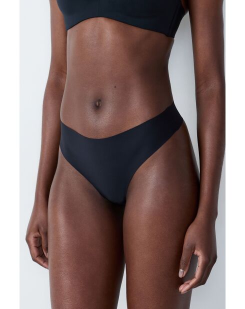 Pure Fit zwarte string