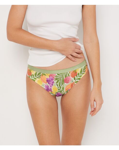 Aya menstruatieslipje met groene achtergrond