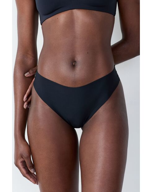 Pure Fit schwarzer Tanga