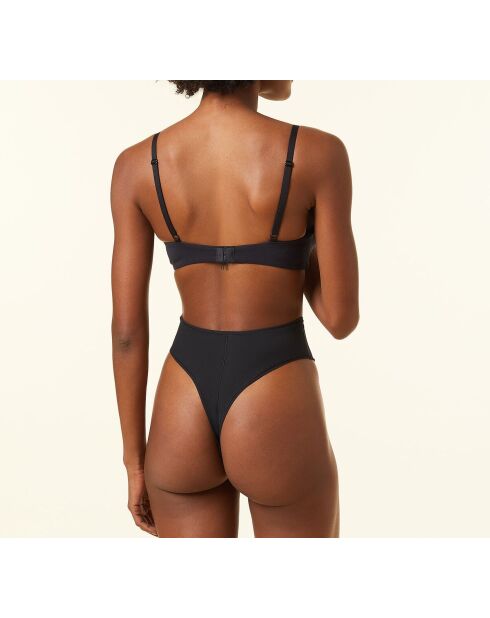 Perfecte zwarte katoenen string