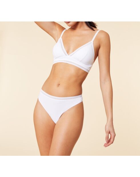 Happily We Care S21 witte string