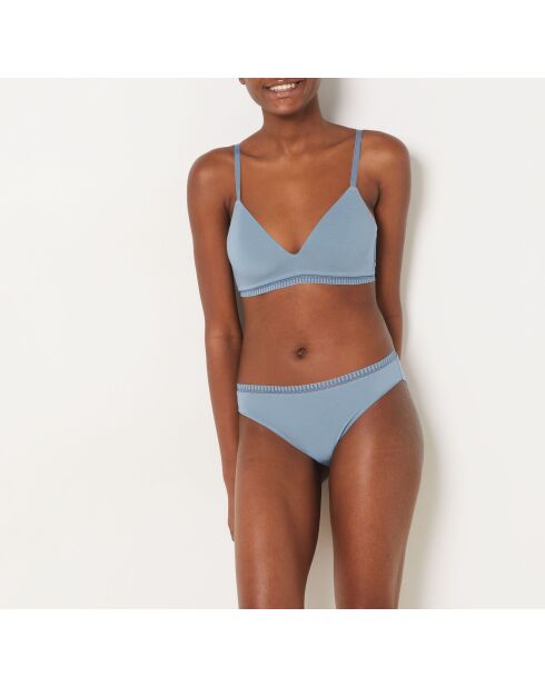 Fröhlich blaugrünes Höschen