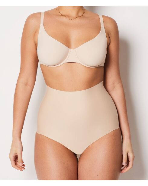 Bragas beige Control Byetam