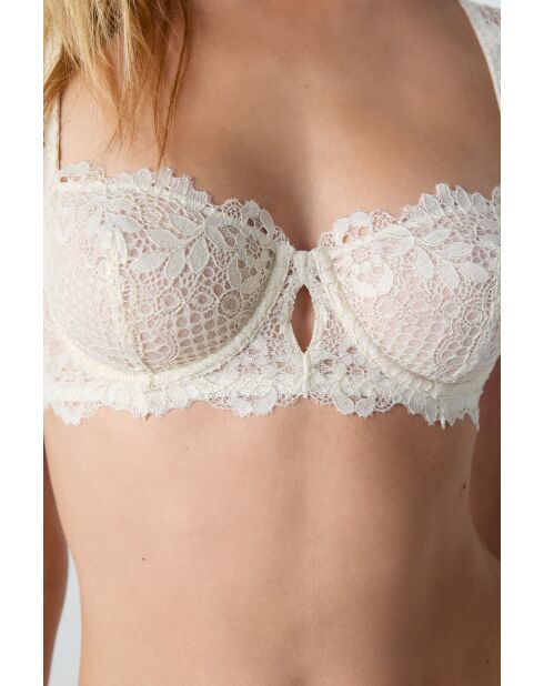 Ecru bh Success met beugel nr. 9