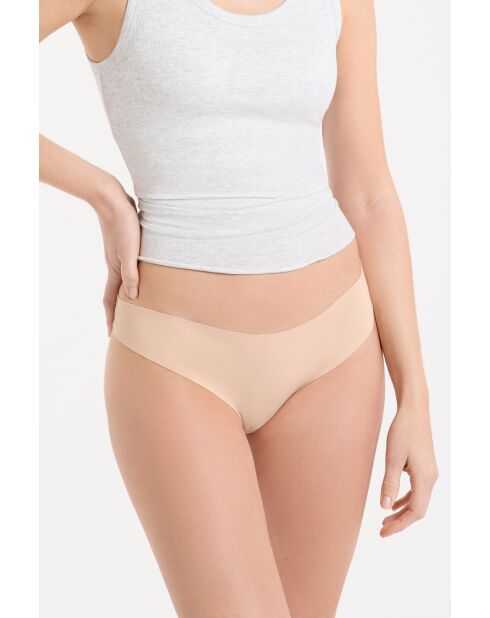 Braguitas de arena invisibles