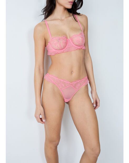 Cuerda de poesía rosa