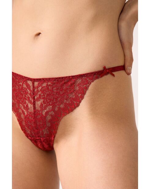 String Prodigieuse rouge