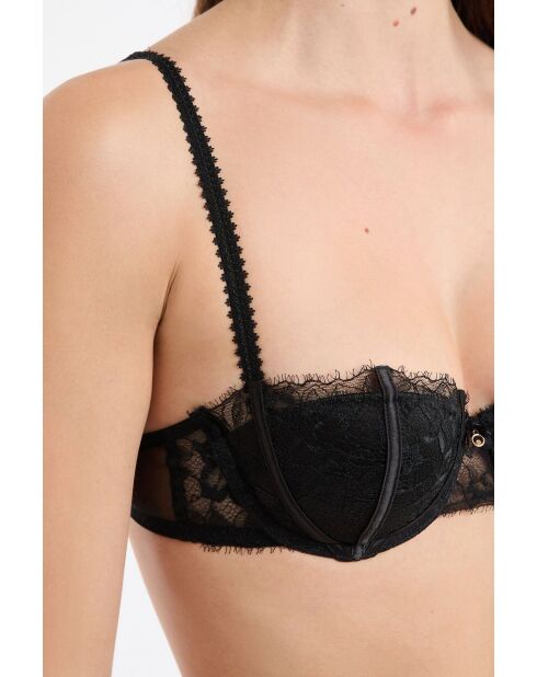 Zwarte masquerade push-up bh met beugel
