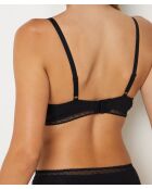 Bonito sujetador negro con aros