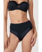 Pure Eclat zwarte shorty