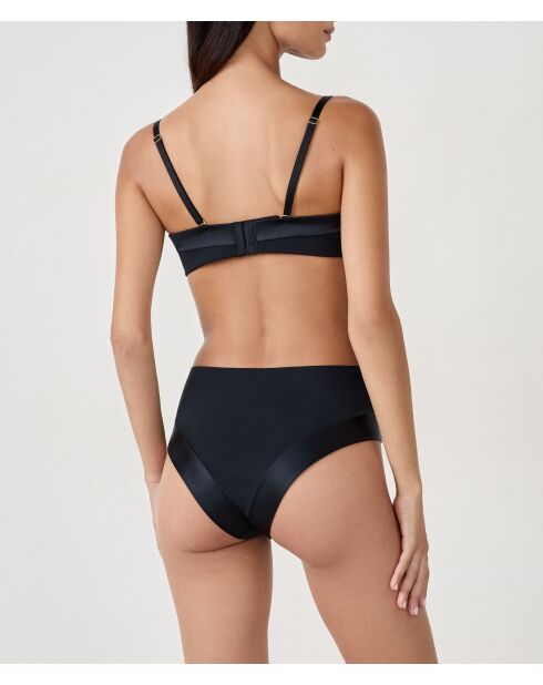 Pure Eclat zwarte shorty