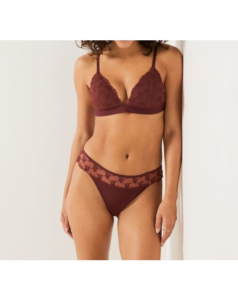 Tanga Idylle aus Terrakotta