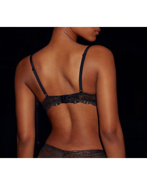 Goldener BH Idole mit Bügel Nr. 4