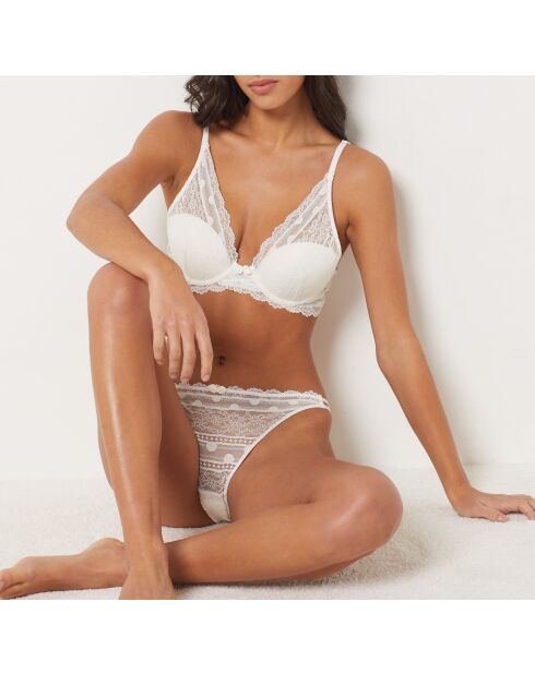 #3 Kunstzinnige ecru push-up bh met beugel