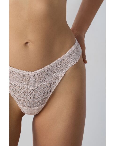 Idol puderrosa Tanga