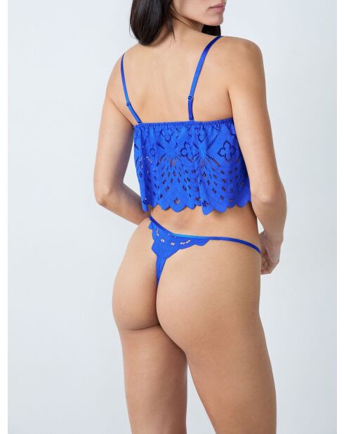 String Evasion indigo