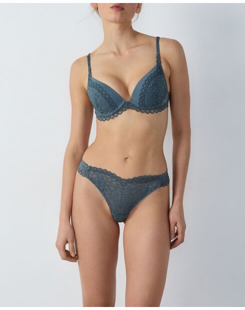 Traumgrüner Push-up-BH mit Bügel