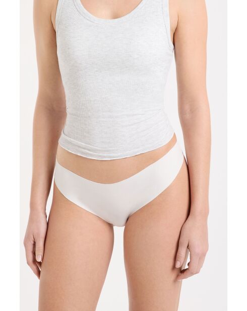 Mutandine bianche invisibili