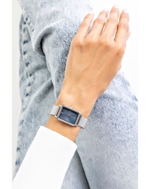 Damenuhr aus silbernem Stahl