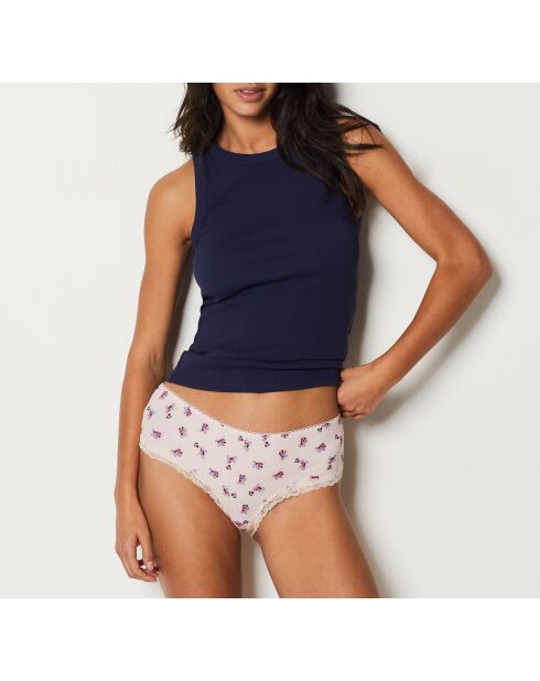 Shorty Lena roze achtergrond