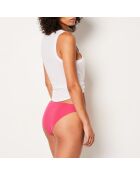 Unsichtbares rosa Höschen