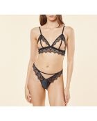 Betoverende zwarte string