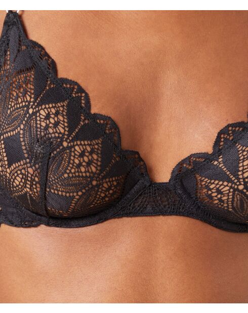 Himmelschwarzer BH mit Bügel
