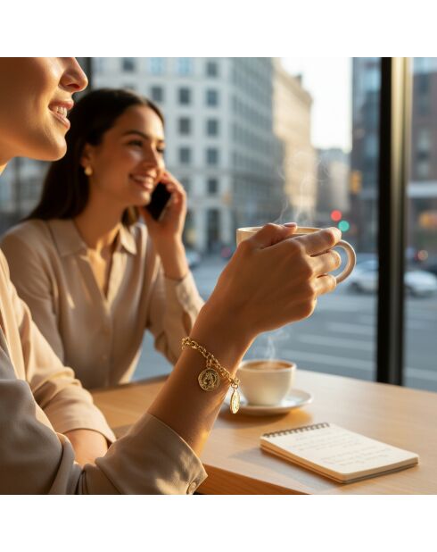 Pulsera dorada CAESARO