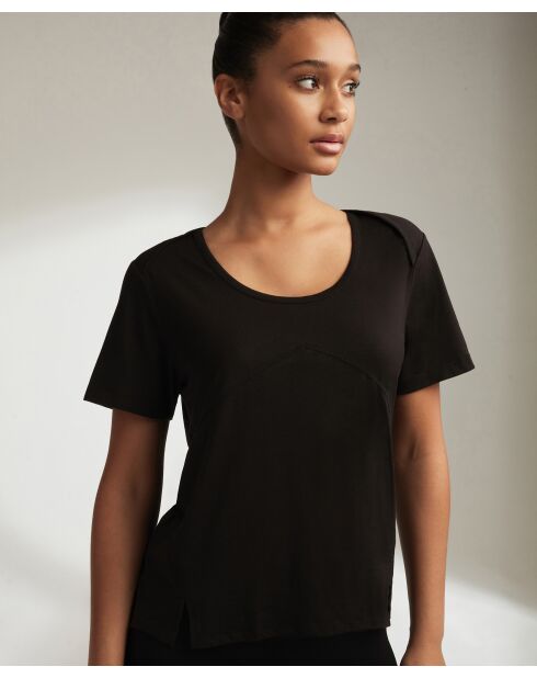 Weißes schwarzes T-Shirt