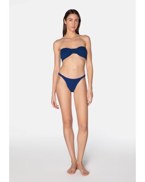 Lory zwempak met blauwe bessen, hoog uitgesneden