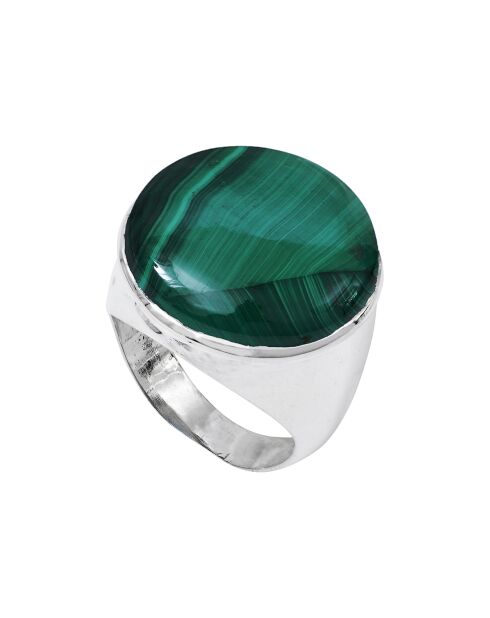 Zilveren ring en groene halfedelsteen