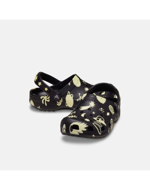 Klassieke klompen met zwarte opdruk van Glow Space