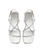 Zilverkleurige leren sandalen in oceaanblauw