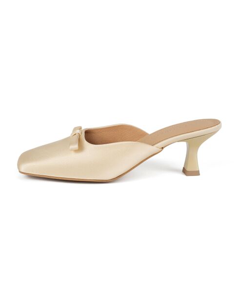 Mules de satén Sophie blanquecinos