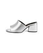 Just Cool zilverkleurige pantoffels van lakleer