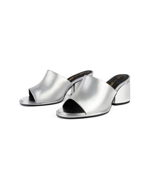 Just Cool zilverkleurige pantoffels van lakleer