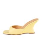 Mules de piel amarilla On Top Of The World