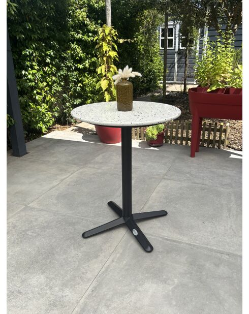 BISTRO runder Gartentisch mit schwarzer und weißer Terrazzoplatte - D 60xH 74 cm