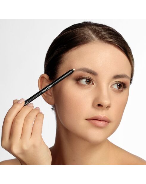 Lápiz de cejas fijador transparente