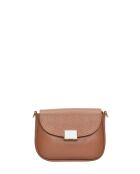 Bandolera Marcella de piel coñac - 12,5x18x7 cm