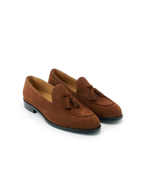 Mocasines Gildas de piel marrón con borlas