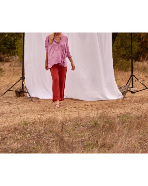 Angela rote Mullhose aus Holz