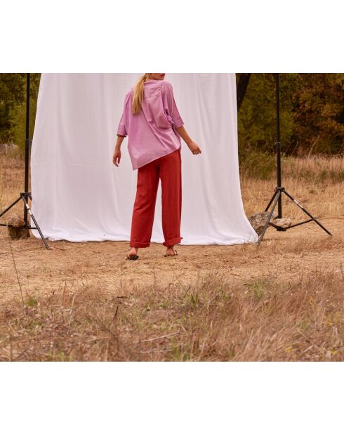 Angela rote Mullhose aus Holz