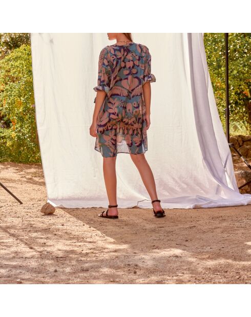 Géraldine tropisches staubblaues Kleid