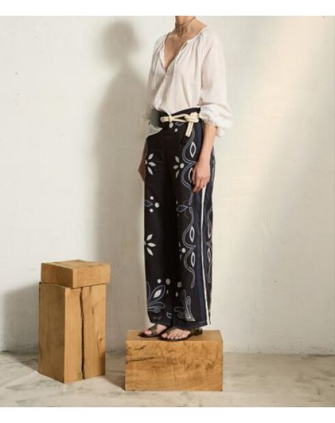 Blusa blanca Rosie de algodón calado