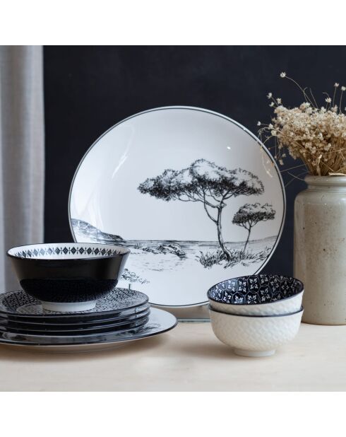 Set mit 6 kleinen schwarzen Porzellantellern Villa les Pins - D.20,5 cm